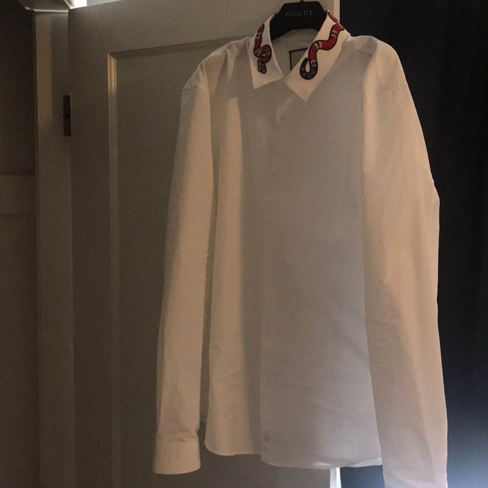 Authentic gucci button down - Picture 3 of 4